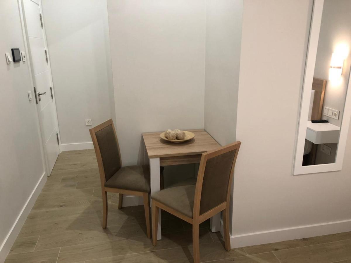 Pinar Malaga Rooms Zewnętrze zdjęcie